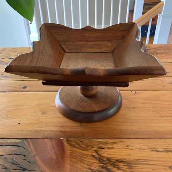 Vintage | Elegant Wooden Pedestal Fruit Bowl - Picture 1 of 11